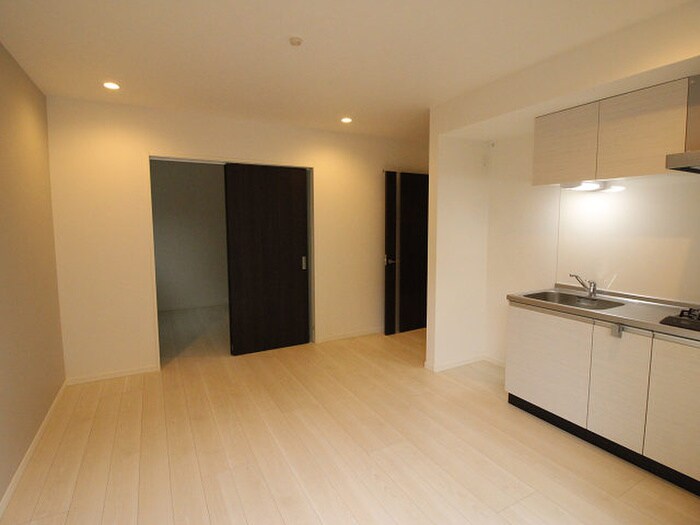グランドプレミアム三萩野の物件内観写真