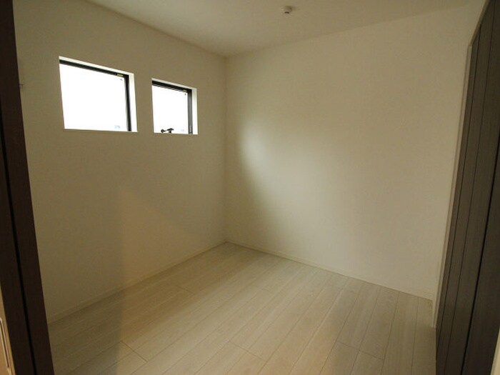 グランドプレミアム三萩野の物件内観写真