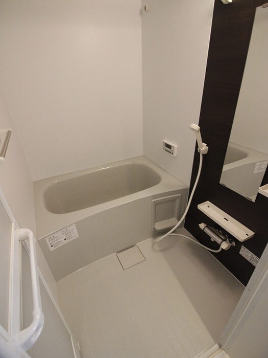 グランドプレミアム三萩野の物件内観写真