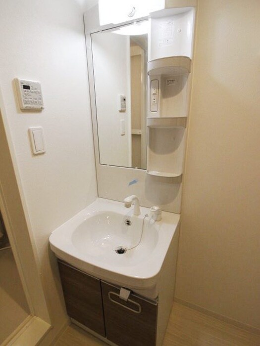 グランドプレミアム三萩野の物件内観写真