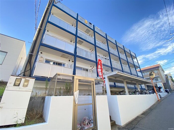 サン松香台の物件外観写真