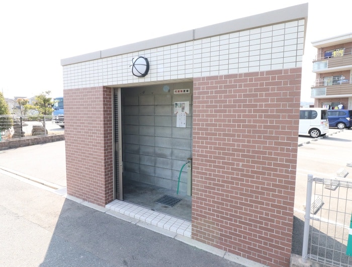 アンソレイユの物件外観写真