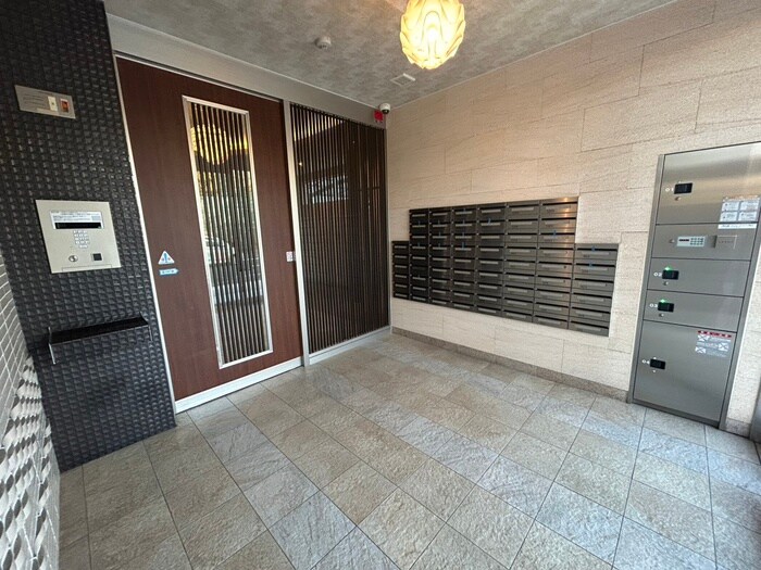 ラ・フェリス下到津の物件外観写真