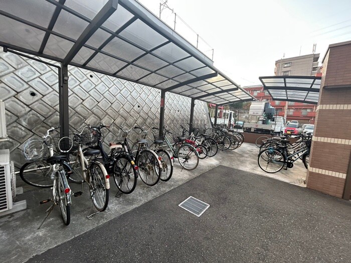 ラ・フェリス下到津の物件外観写真