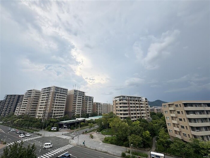 ｱｲﾗﾝﾄﾞｼﾃｨ･ｲﾝﾌｨﾆｶﾞ-ﾃﾞﾝｲｰｽﾄ棟の物件内観写真