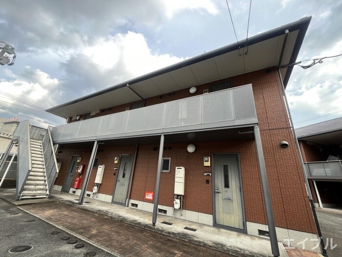 メゾン・ラ・クロセットＢ棟の物件外観写真