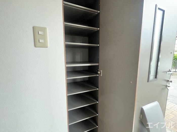 メゾン・ラ・クロセットＢ棟の物件内観写真