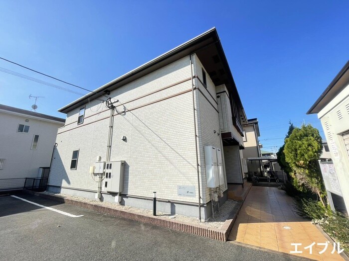 グラスハープの物件外観写真