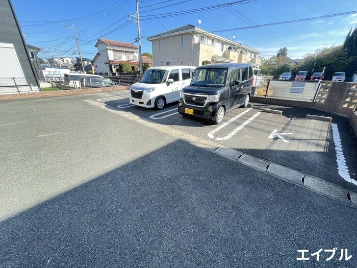 グラスハープの物件外観写真