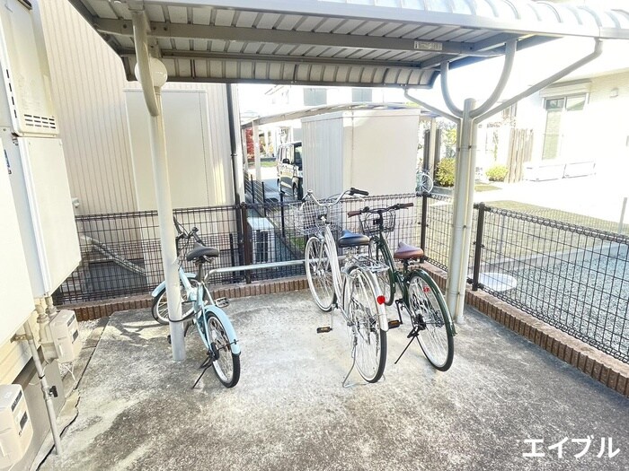 グラスハープの物件外観写真