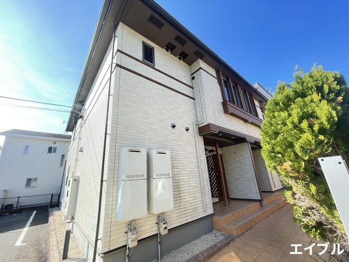 グラスハープの物件外観写真