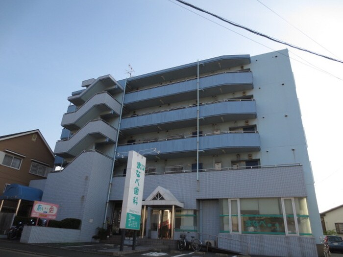 サンハッコービルの物件外観写真