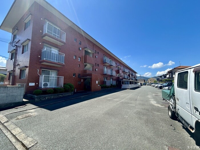 梅町ビルの物件外観写真