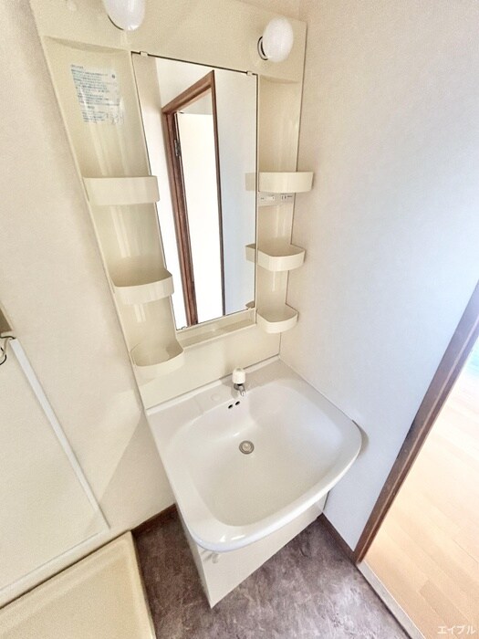 梅町ビルの物件内観写真