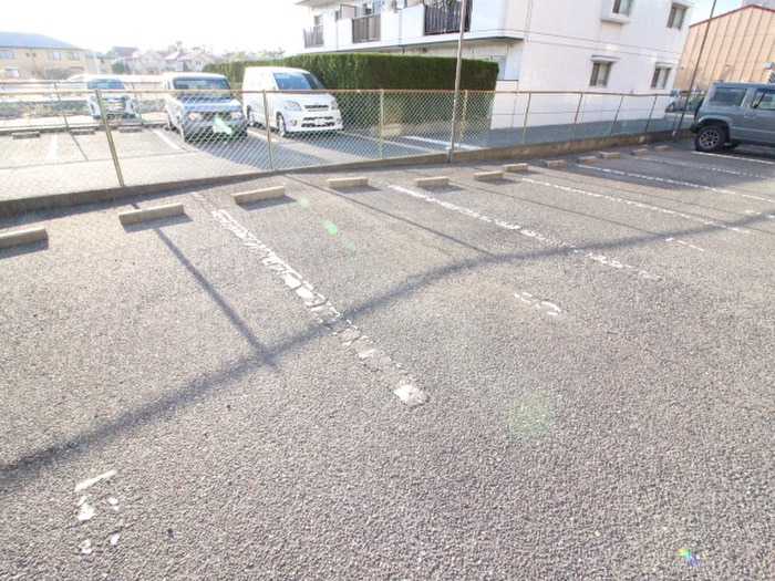 ヤマゼンロイヤルパレスの物件外観写真