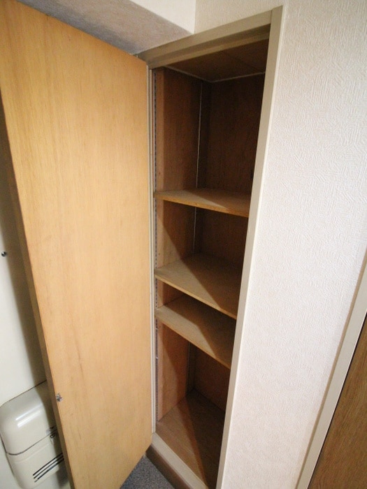 ヤマゼンロイヤルパレスの物件内観写真