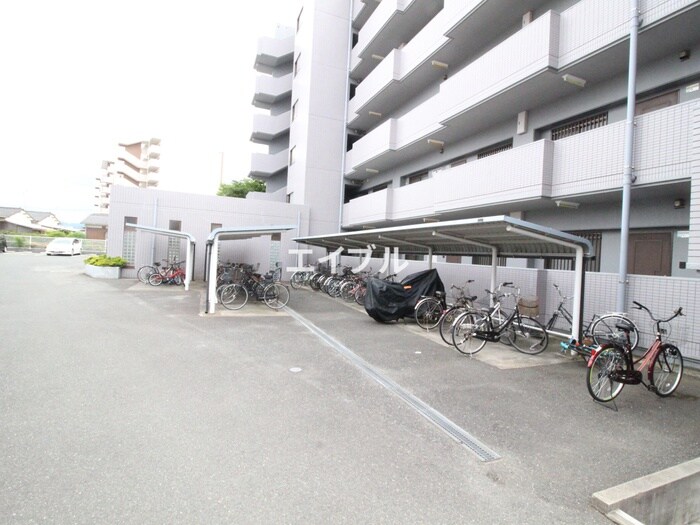 アザレ久留米の物件外観写真