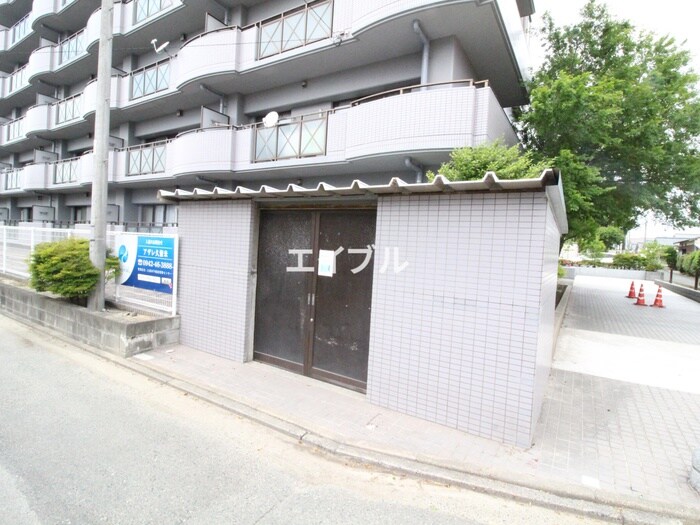 アザレ久留米の物件外観写真