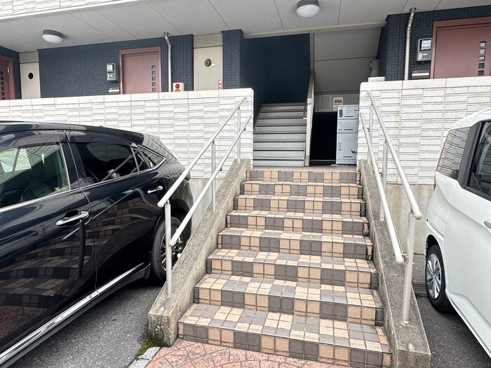ラ・ポール中井の物件外観写真