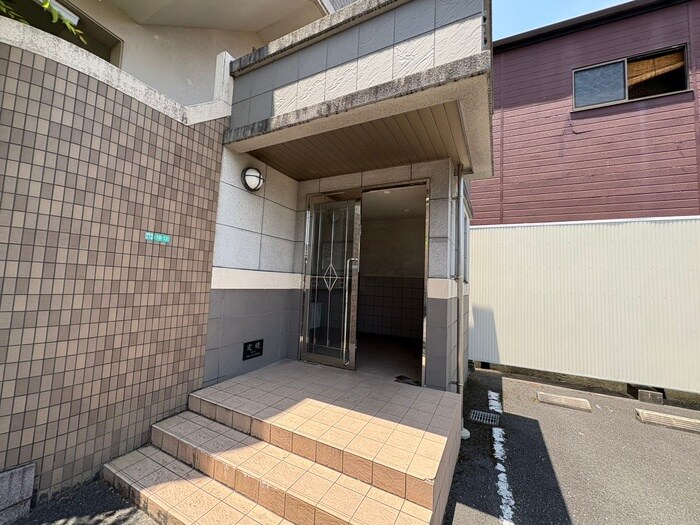 グランドフェニックスの物件外観写真