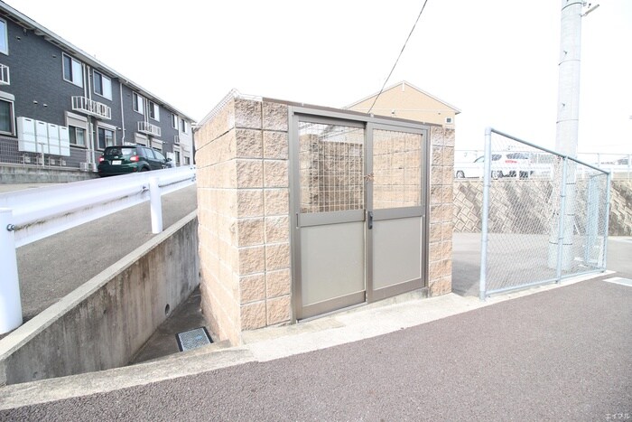 ブランシュネージュモリの物件外観写真