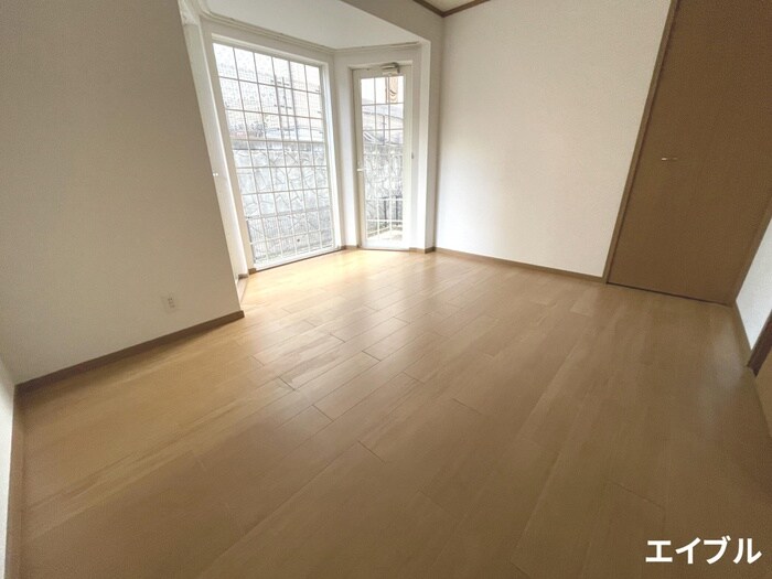 ダンディライオンＡの物件内観写真