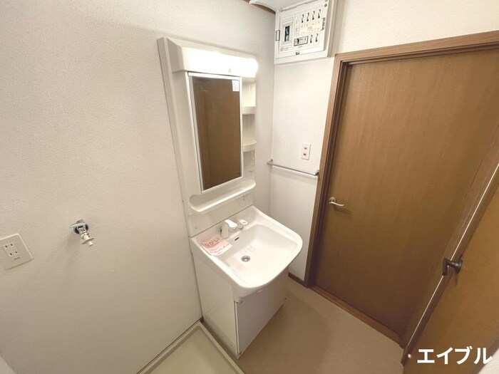 ダンディライオンＡの物件内観写真