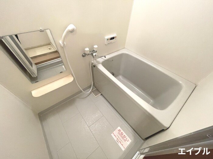 ダンディライオンＡの物件内観写真