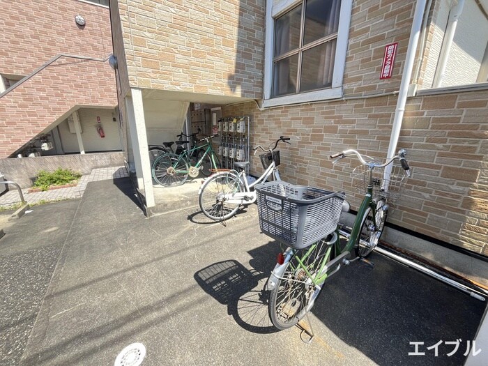 ユゥ＆ミィ金山駅前A棟の物件外観写真