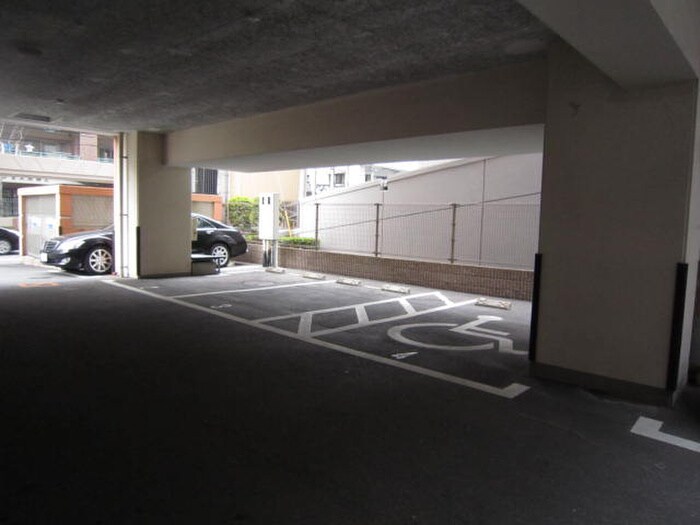 アントゥ－ル薬院の物件外観写真