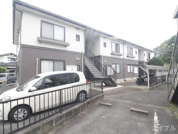 サンハイツ弥生の物件外観写真