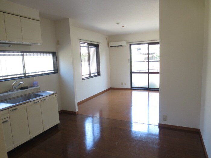 サンハイツ弥生の物件内観写真