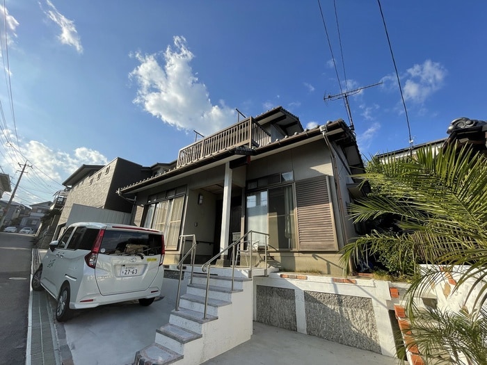 沼緑町1丁目戸建の物件外観写真