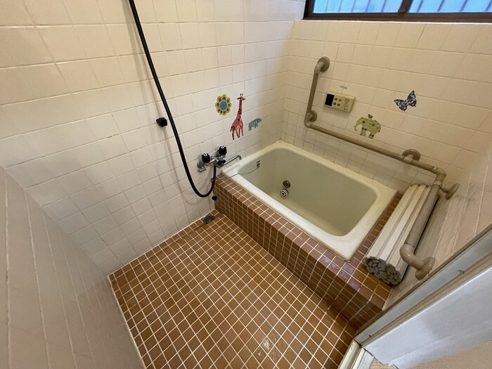 沼緑町1丁目戸建の物件内観写真