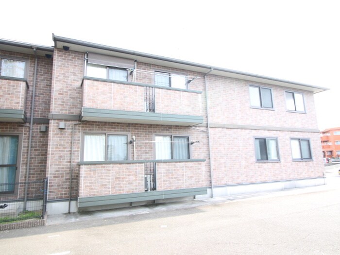 サンシャインの物件外観写真