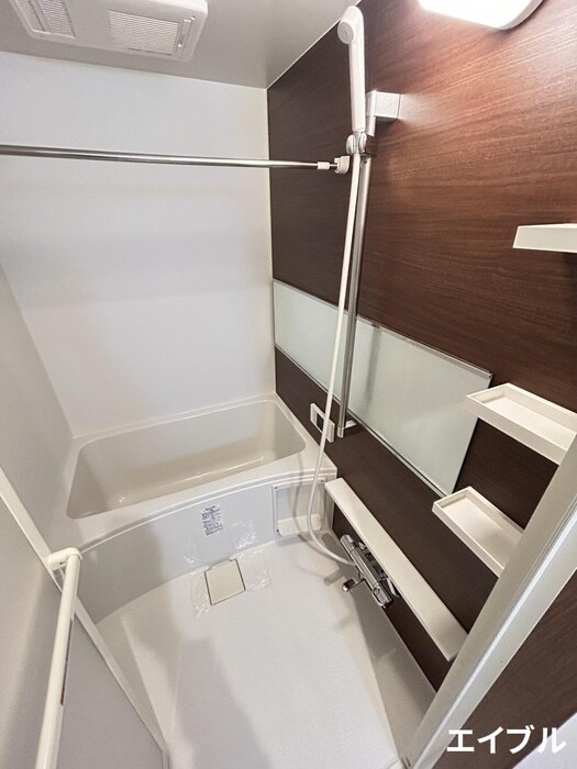 エイティ・イーストの物件内観写真