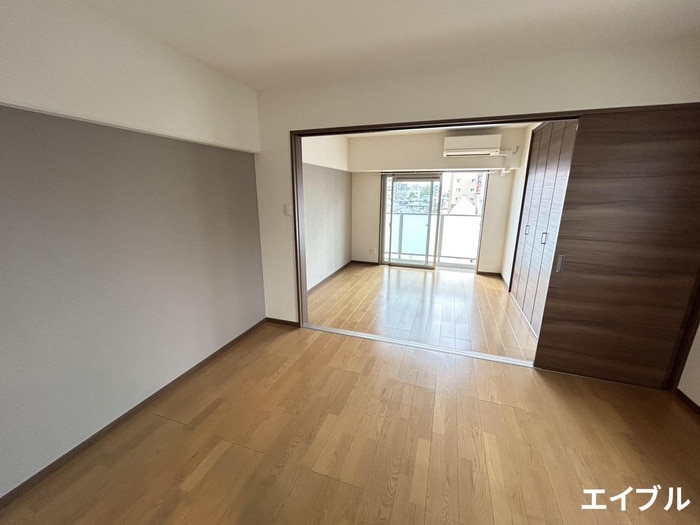 エイティ・イーストの物件内観写真