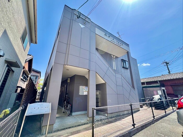 ポート・ソレイユの物件外観写真