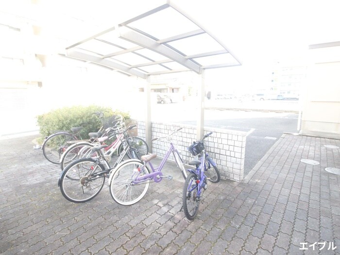 ファミール春日西　Ｄ棟の物件外観写真