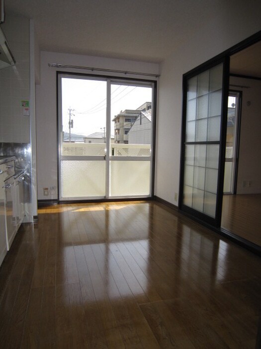 ファミール春日西　Ｄ棟の物件内観写真