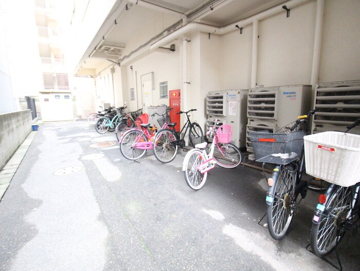 サンいずみビルの物件外観写真