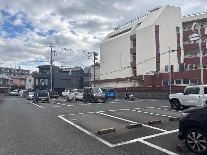 ハウスポンドビューの物件外観写真