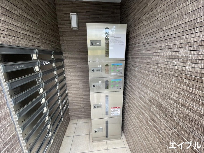 モントーレヒルズ悠の物件外観写真