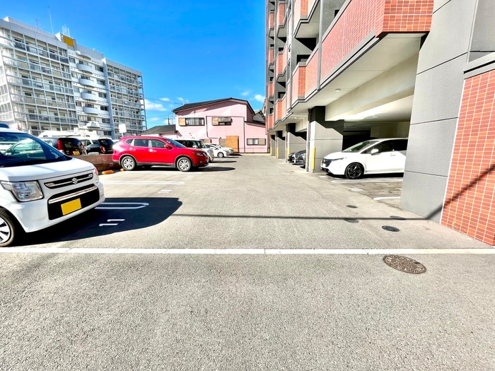 ギャラン鷹の巣の物件外観写真