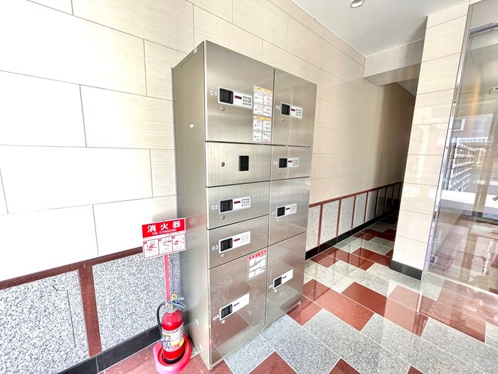 ギャラン鷹の巣の物件外観写真