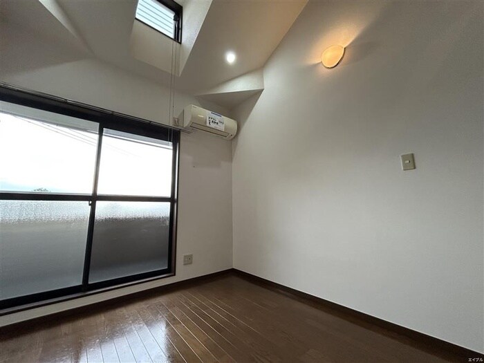 エムビル唐原の物件内観写真