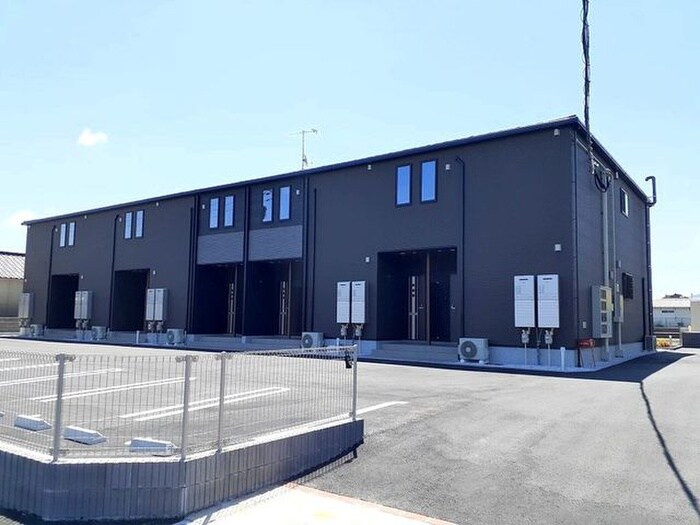 レジデンス　プリュⅦの物件外観写真