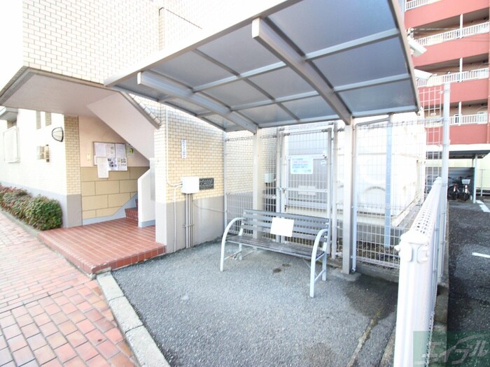 コ－ポかわらだの物件外観写真