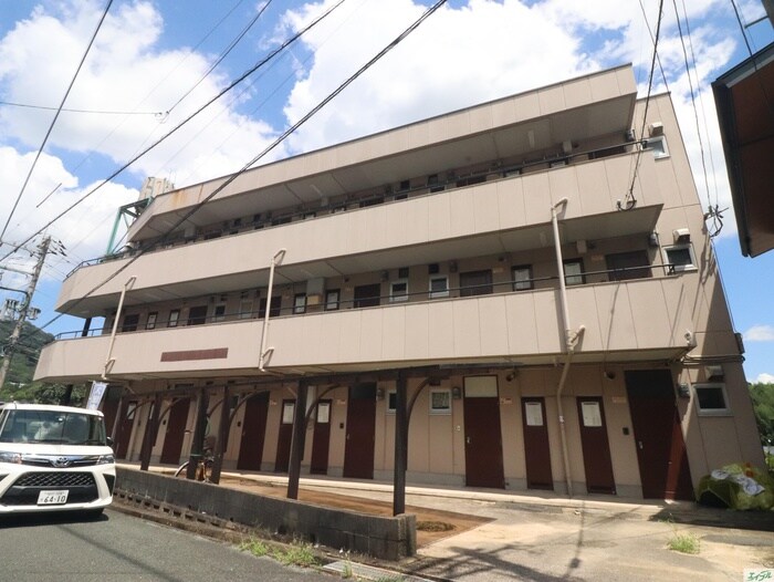 プルミエの物件外観写真