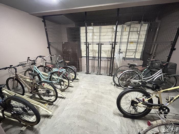 グラヴィス平尾の物件外観写真